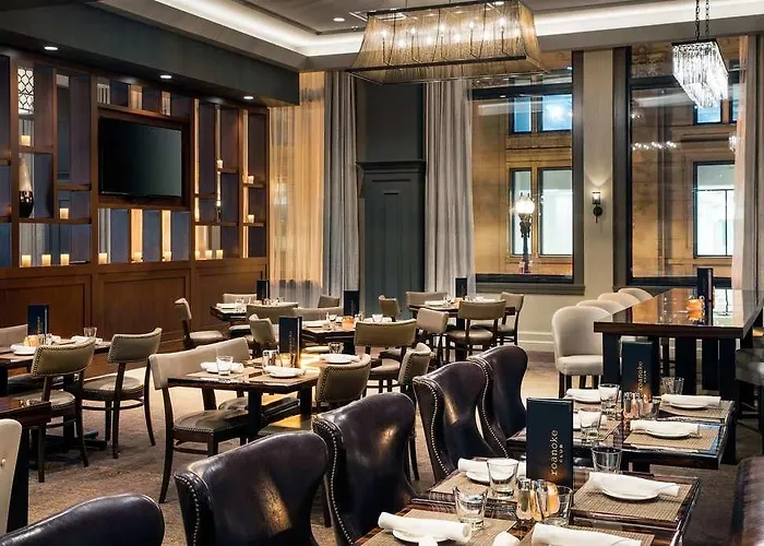 By Marriott Downtown/loop Hotel 3*