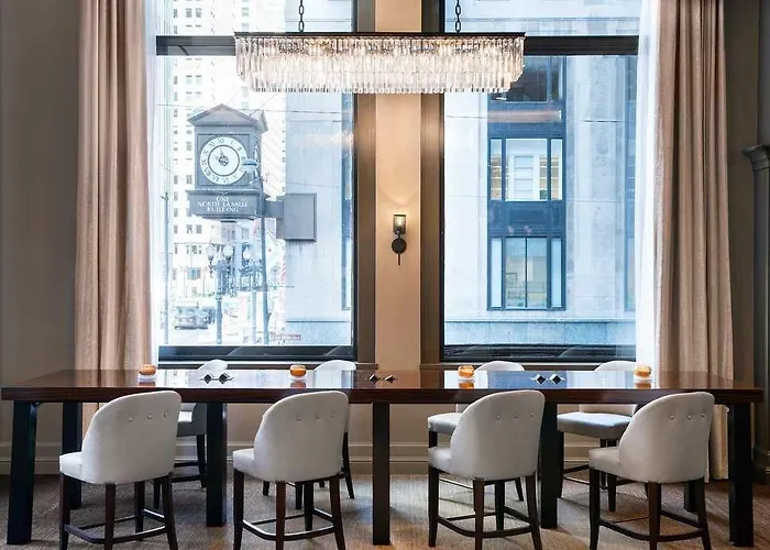 Hotel By Marriott Downtown/loop