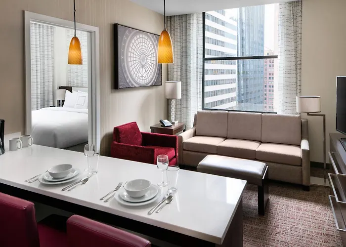 Hotel By Marriott Downtown/loop