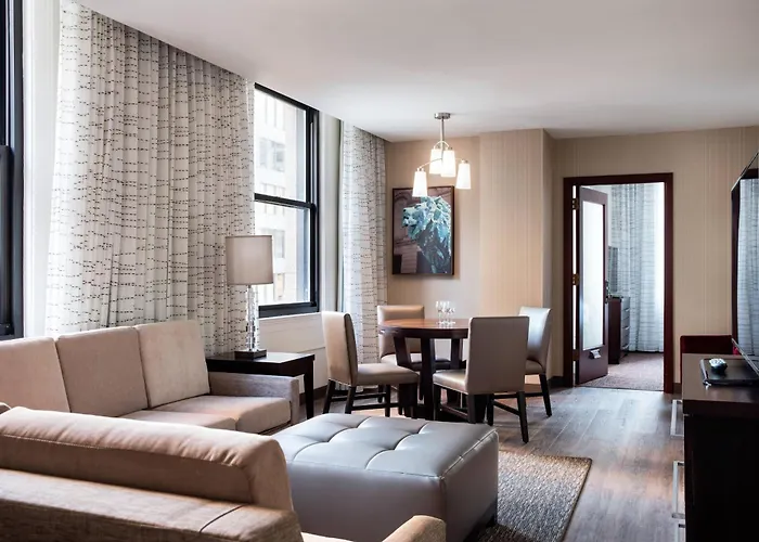 By Marriott Downtown/loop