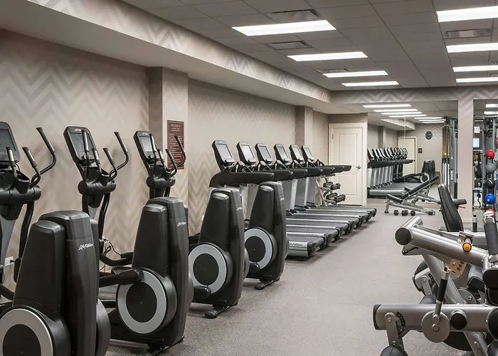 By Marriott Downtown/loop Hotel 3*